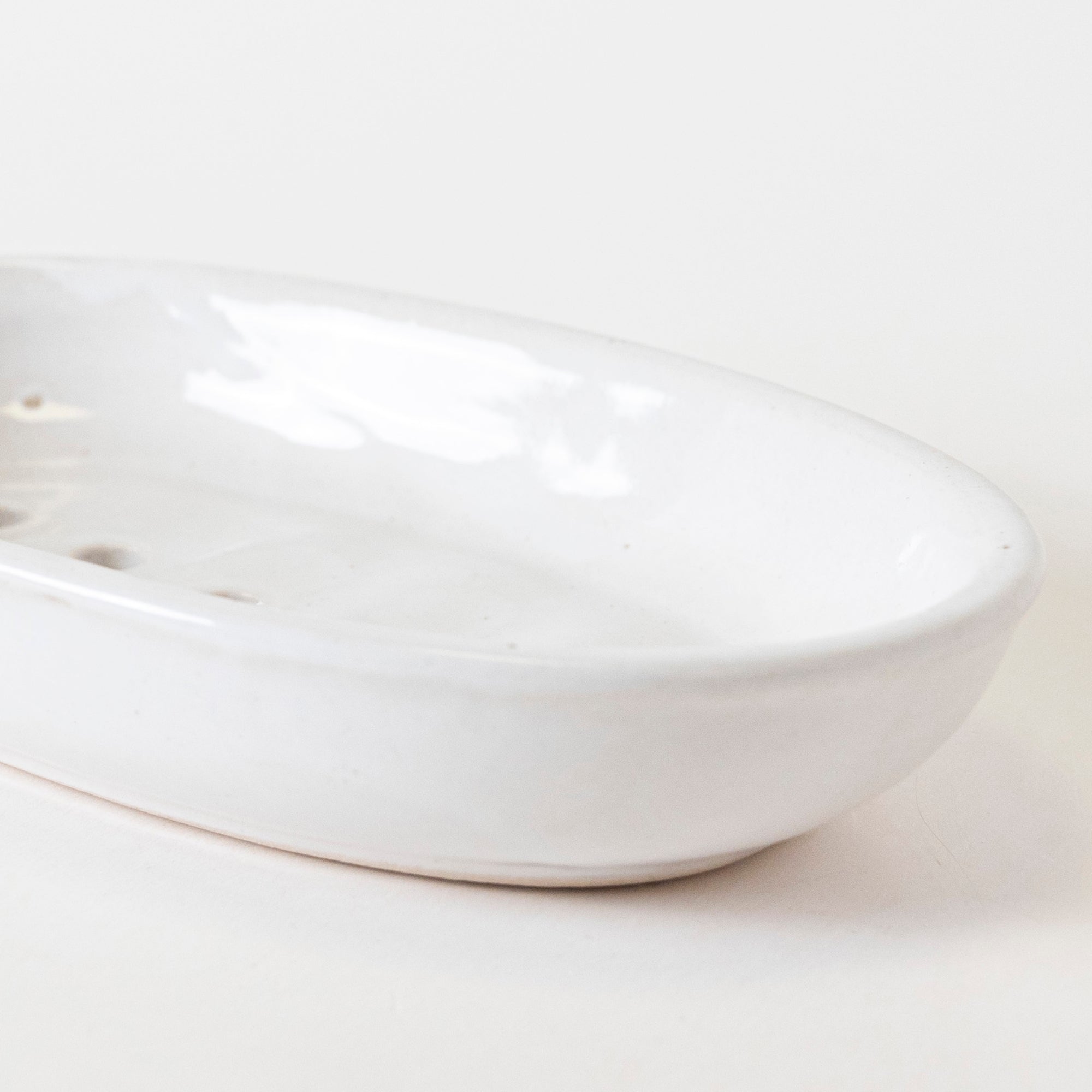 White Wave Soap Dish