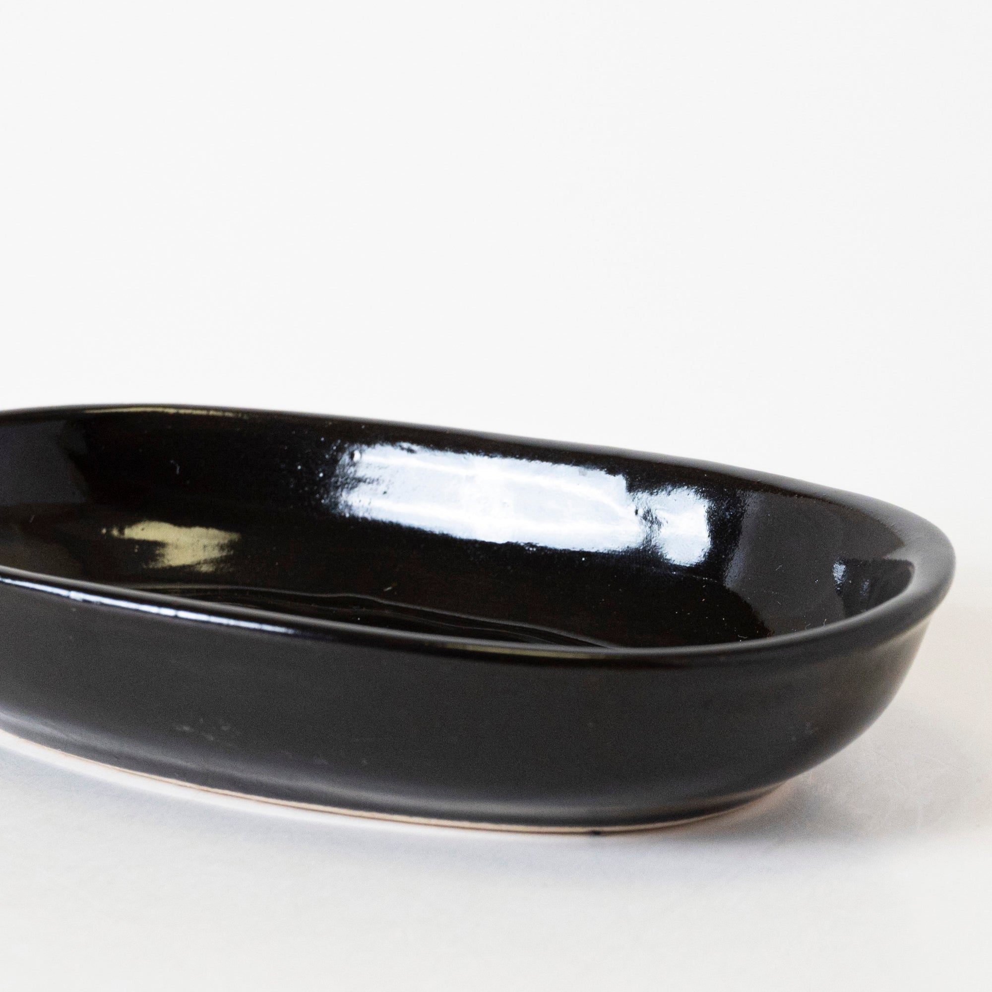 Monochrome Soap Dish