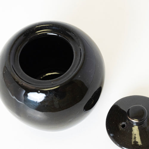 MONOCHROME JAR - Kalakriti