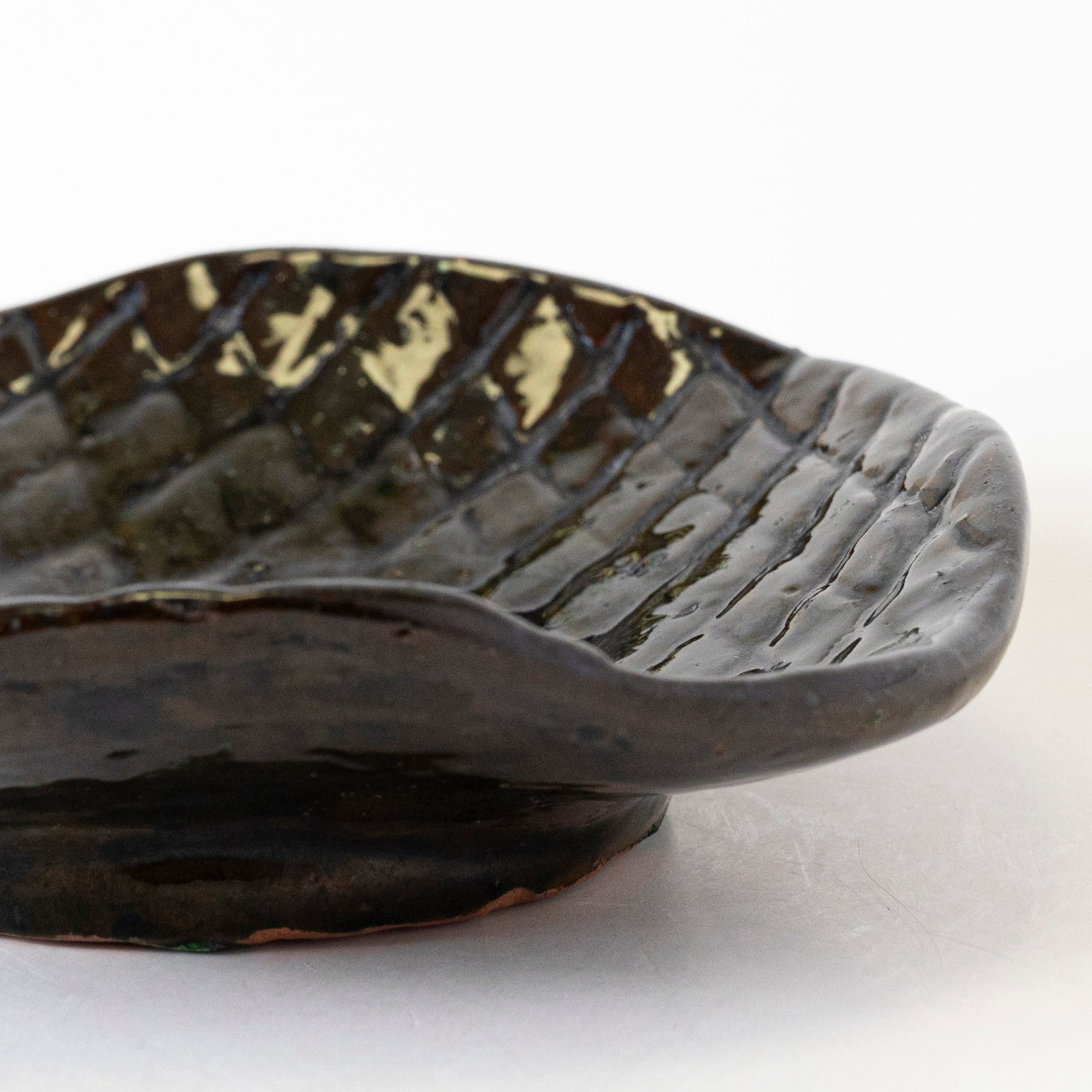 Black Ripple Soap Dish