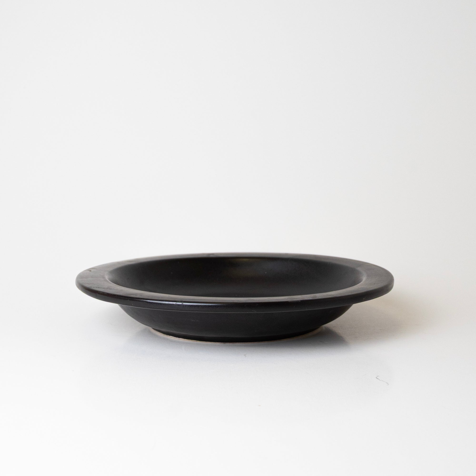 BLACK PEARL PLATE
