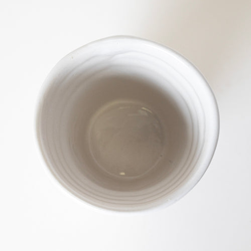 SNOWY TRI LEGGED - Kalakriti