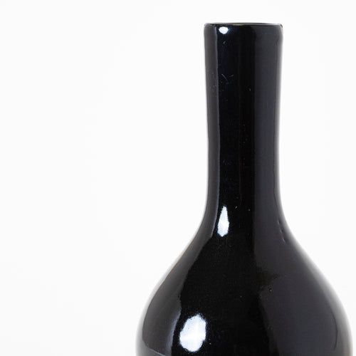 MONOCHROME CHIC - Kalakriti