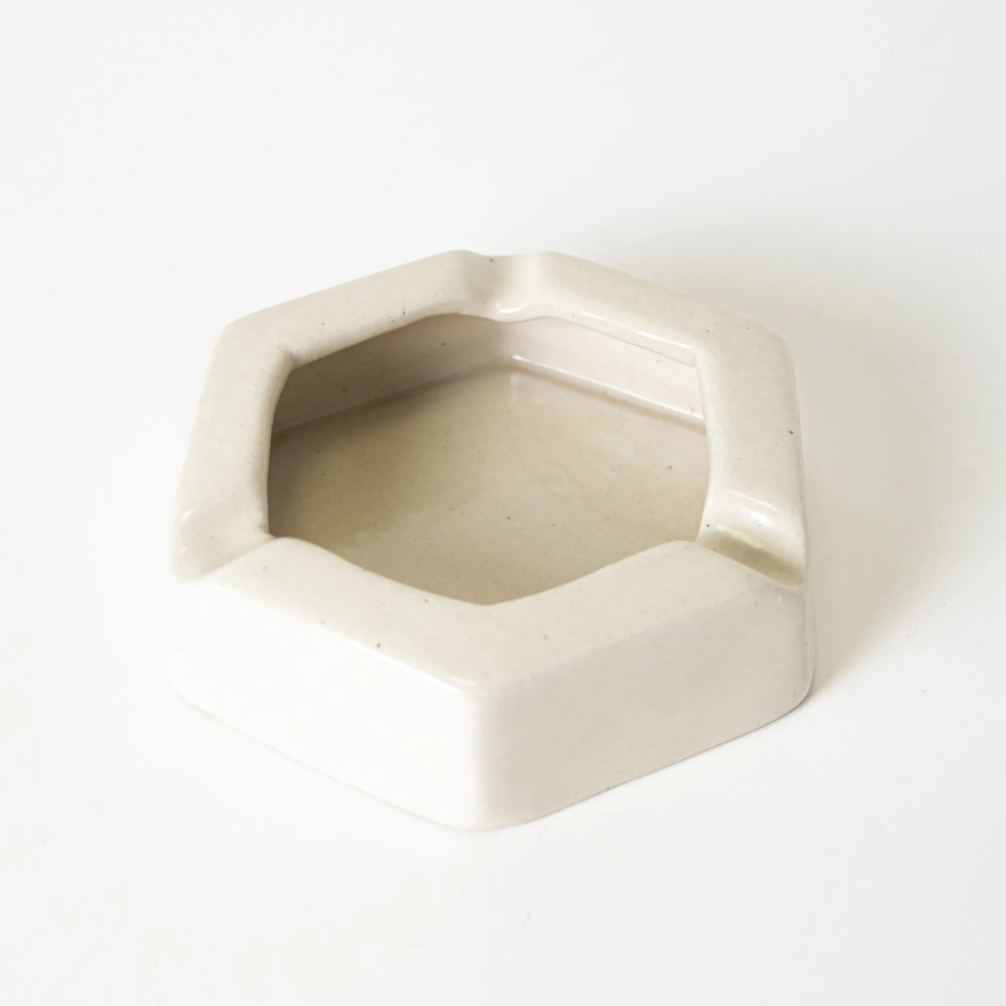 Pentagon Horizon Ashtray
