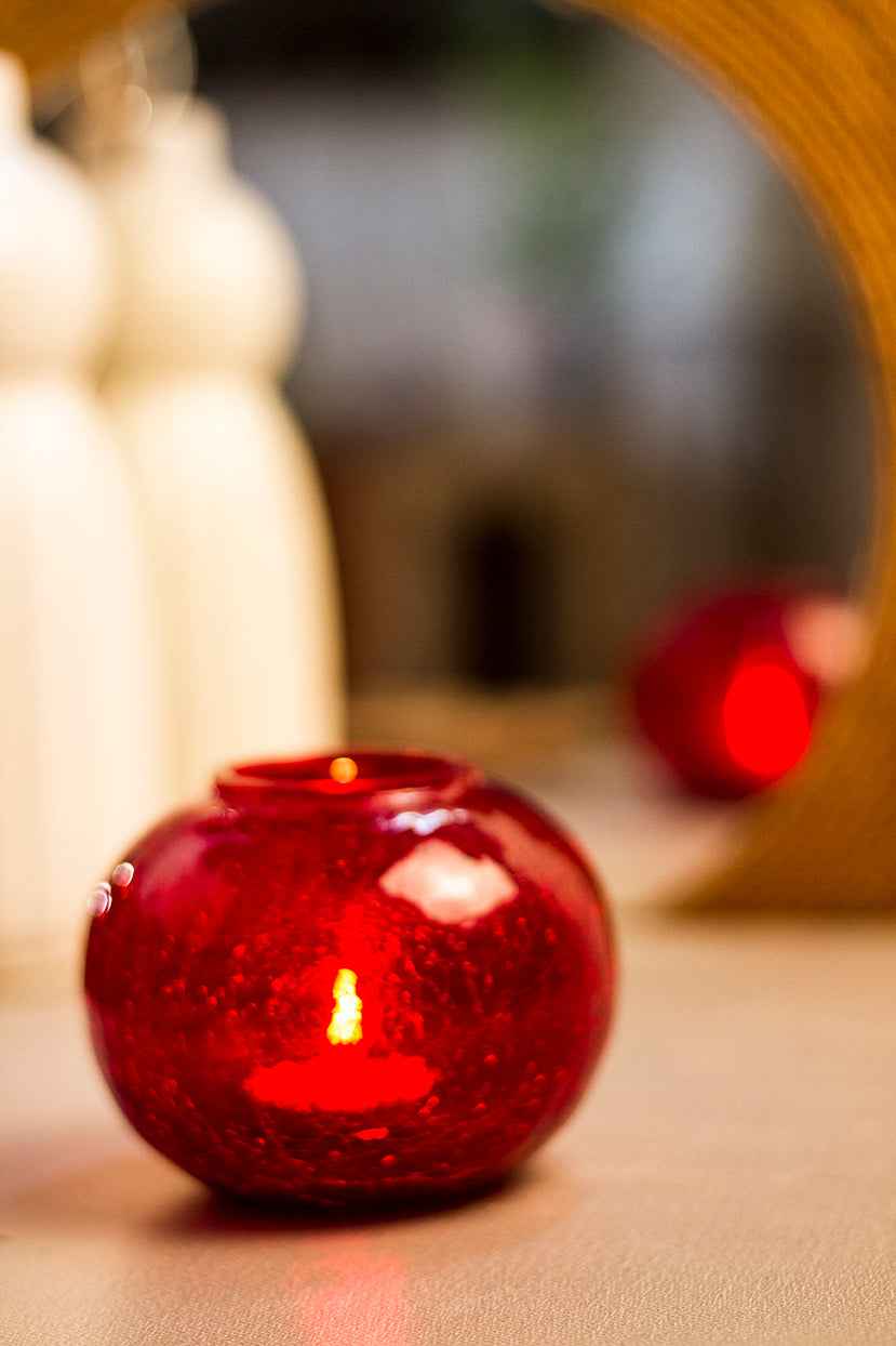 Ruby Radiance Tea Light