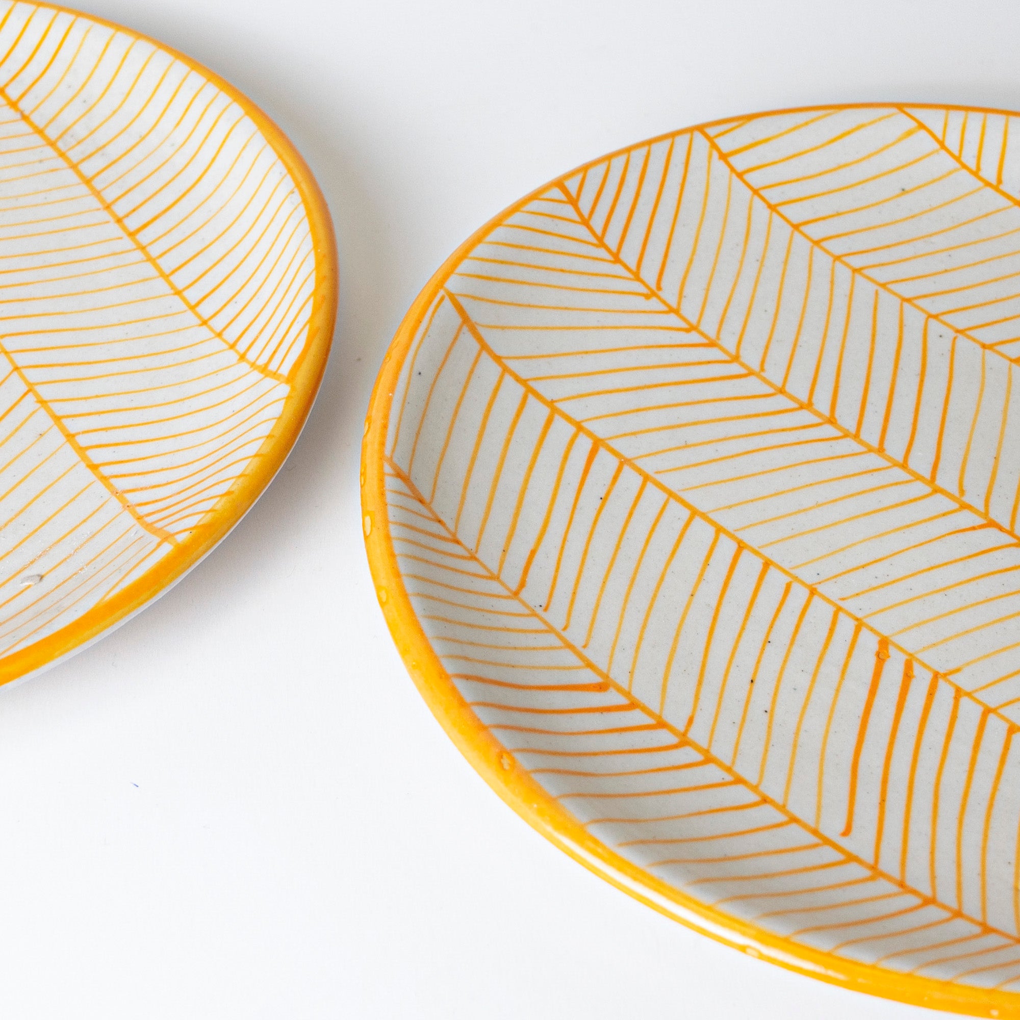 YELLOW SWIRL PLATE