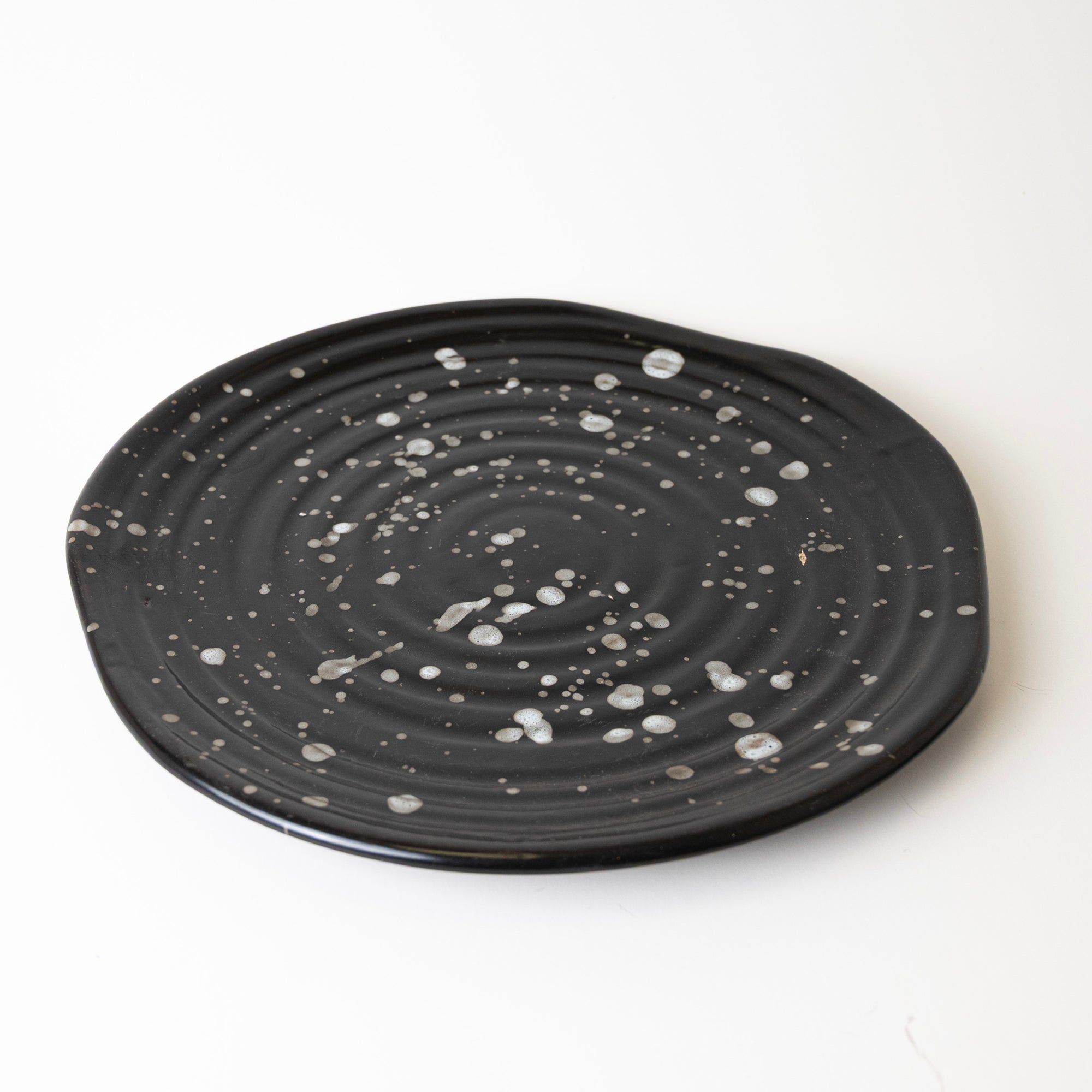 CONTRAST DRIZZLE PLATE