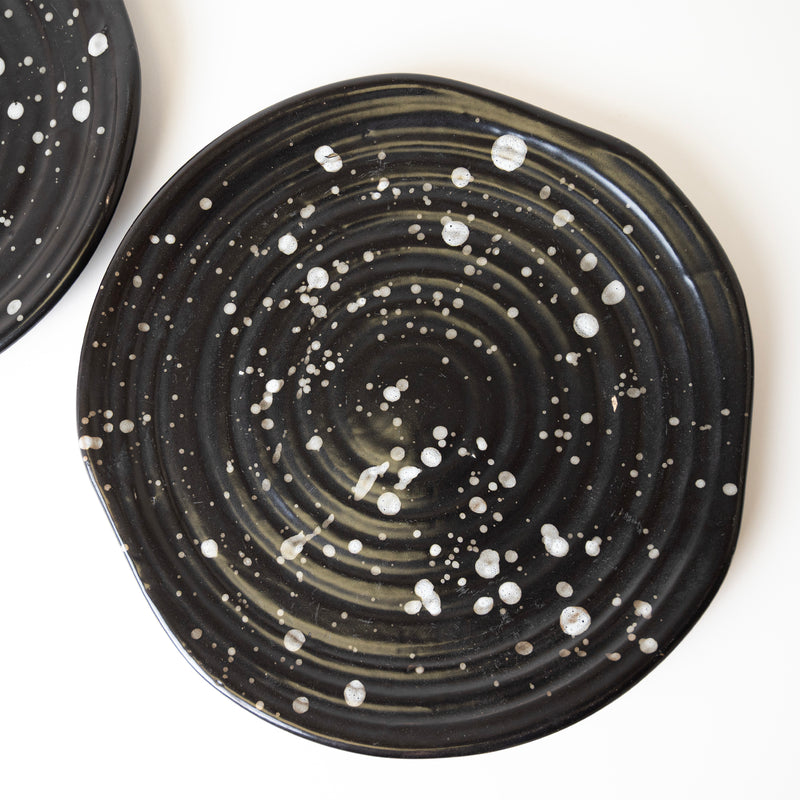 CONTRAST DRIZZLE PLATE - Kalakriti