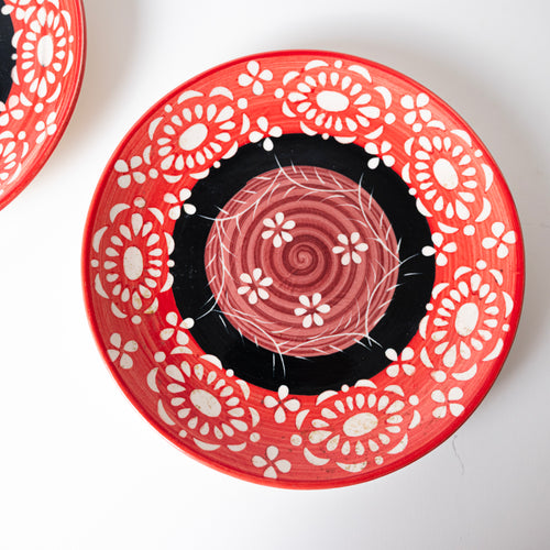 RED SWIRL PLATE - Kalakriti