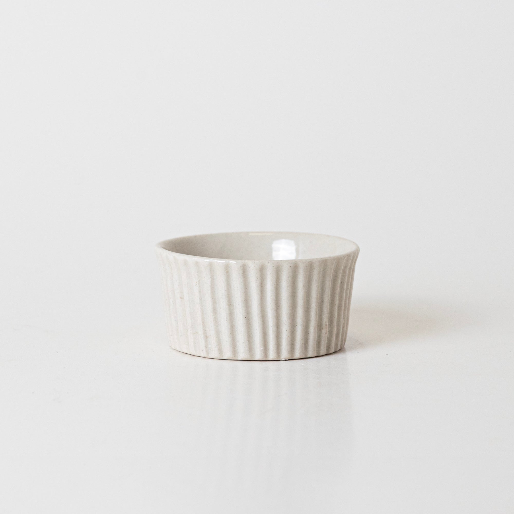 Rimmed Ivory Condiment