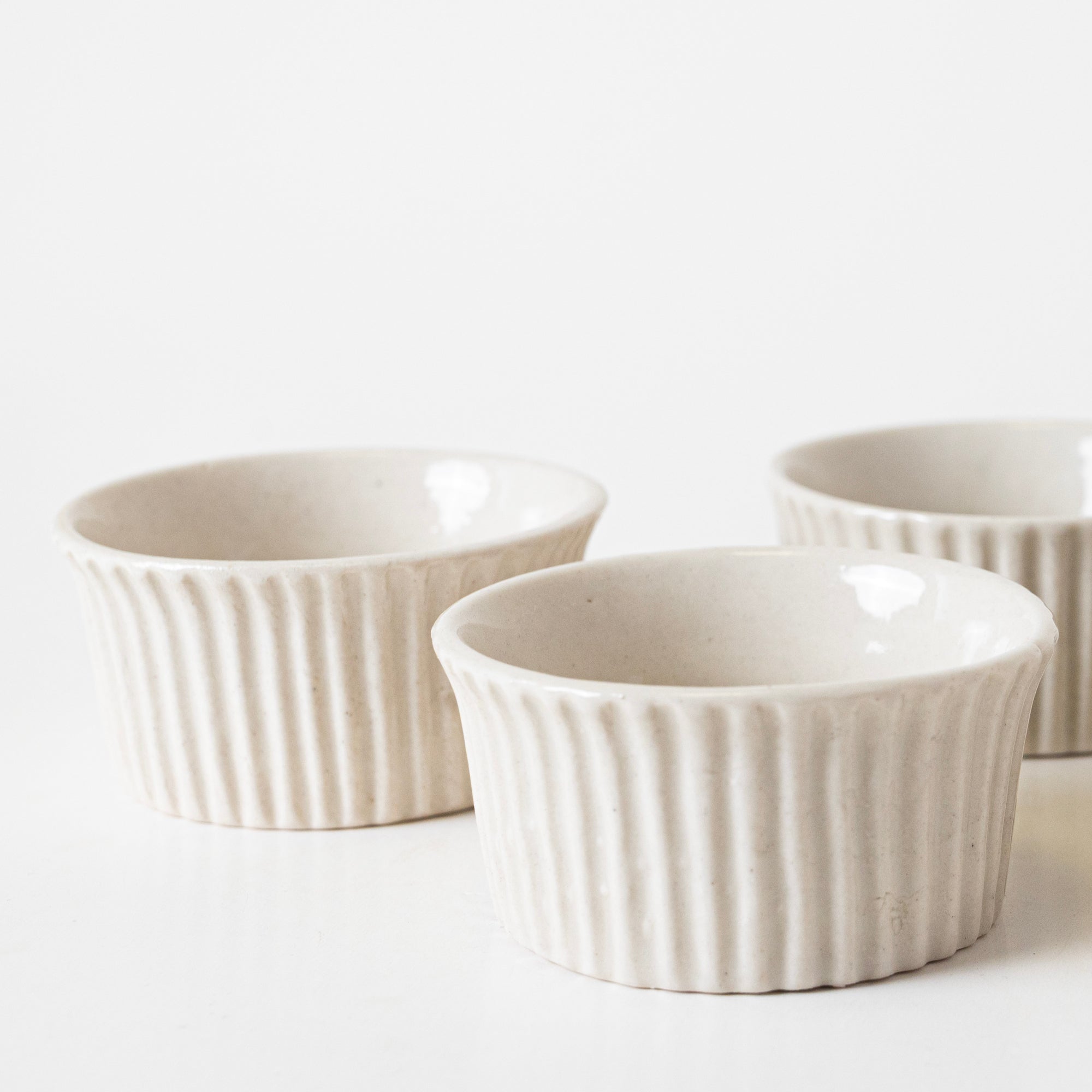 Rimmed Ivory Condiment