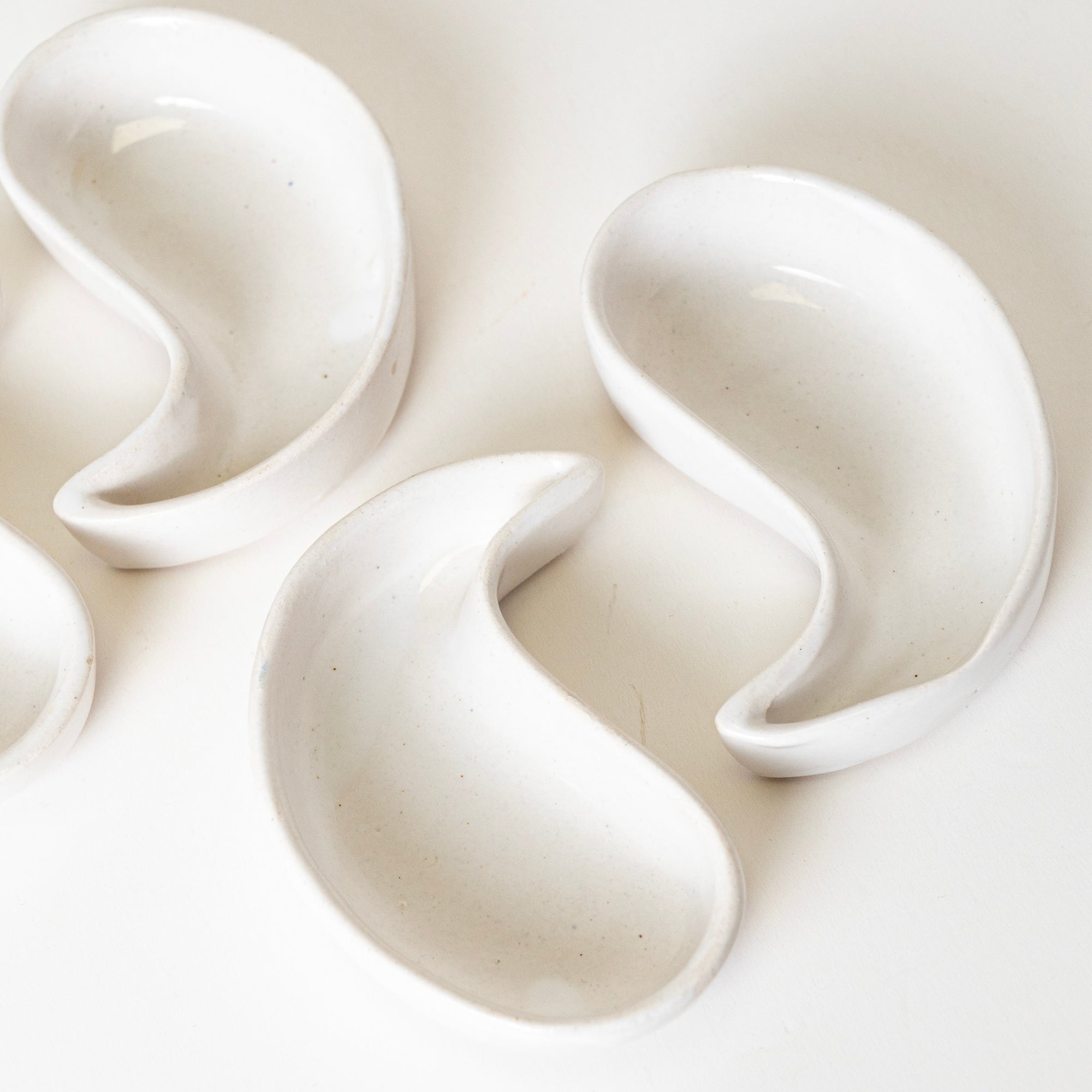 Sandy Oasis Condiment