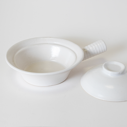 WHITE CERAMIC POT - Kalakriti