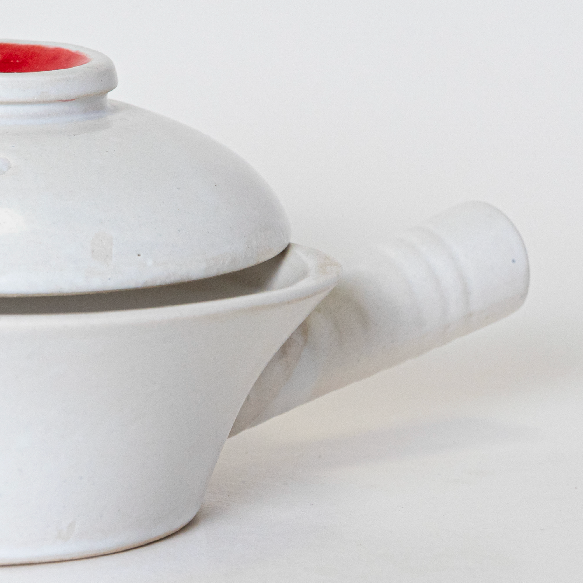 Red Lid Fondue Pot