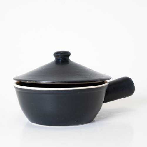 MONOCHROME POT - Kalakriti