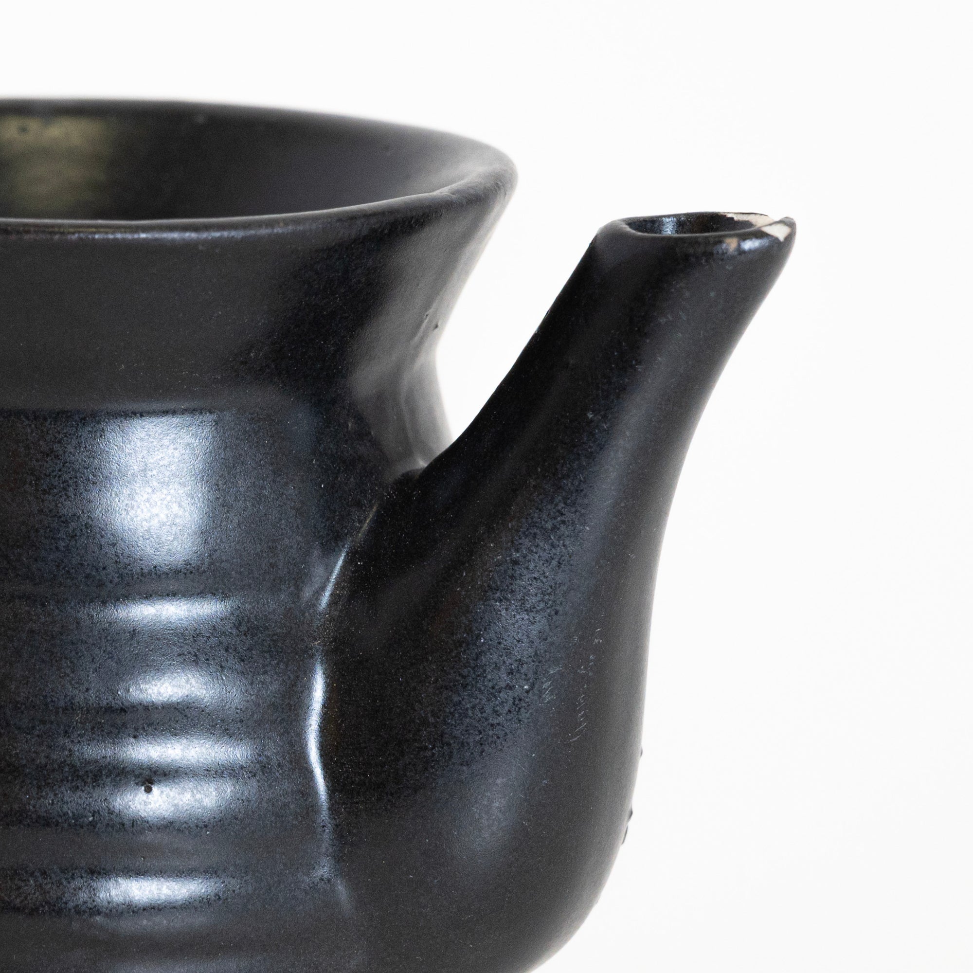 Onyx Grace Milk Creamer