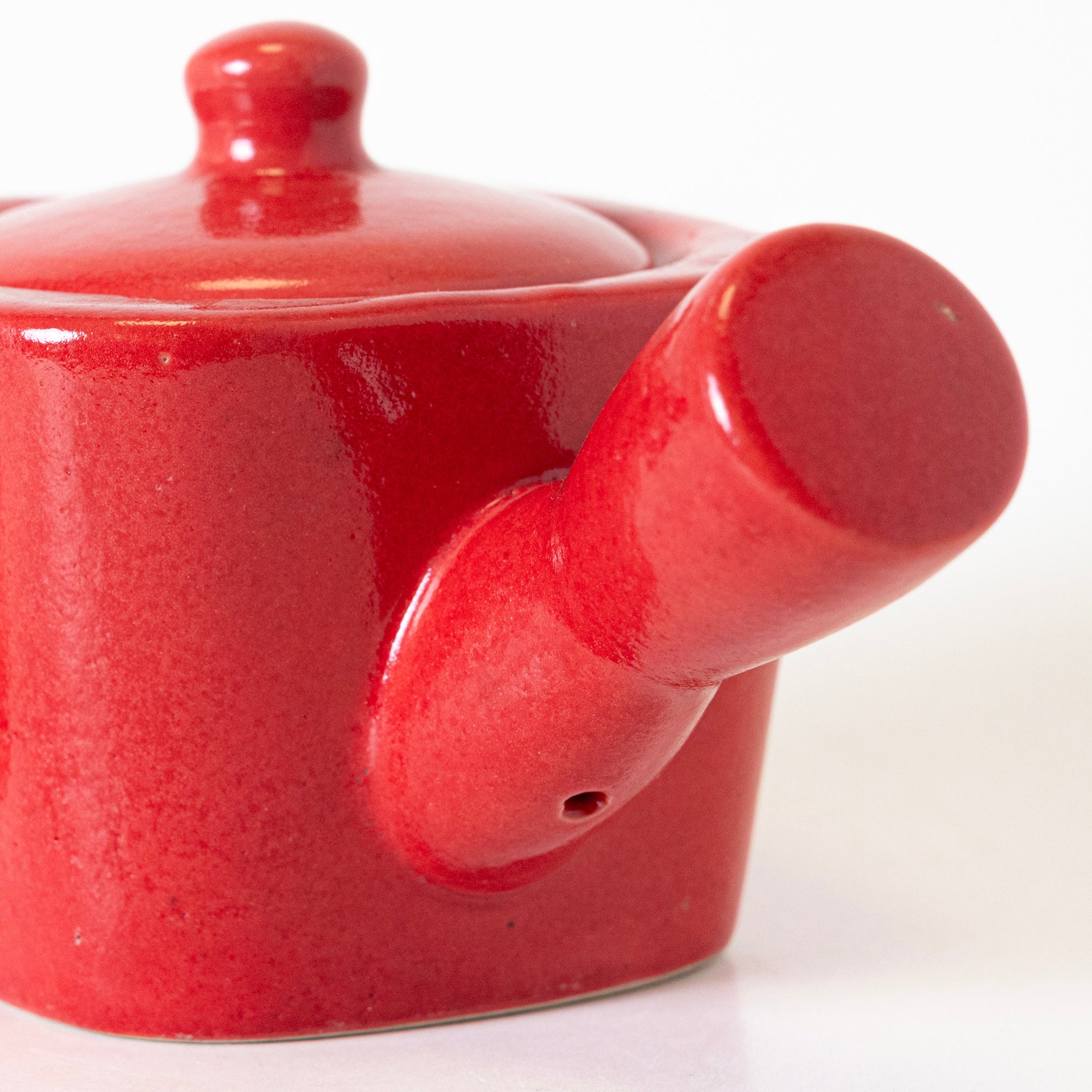 Scarlet Glow Ceramic Kettle
