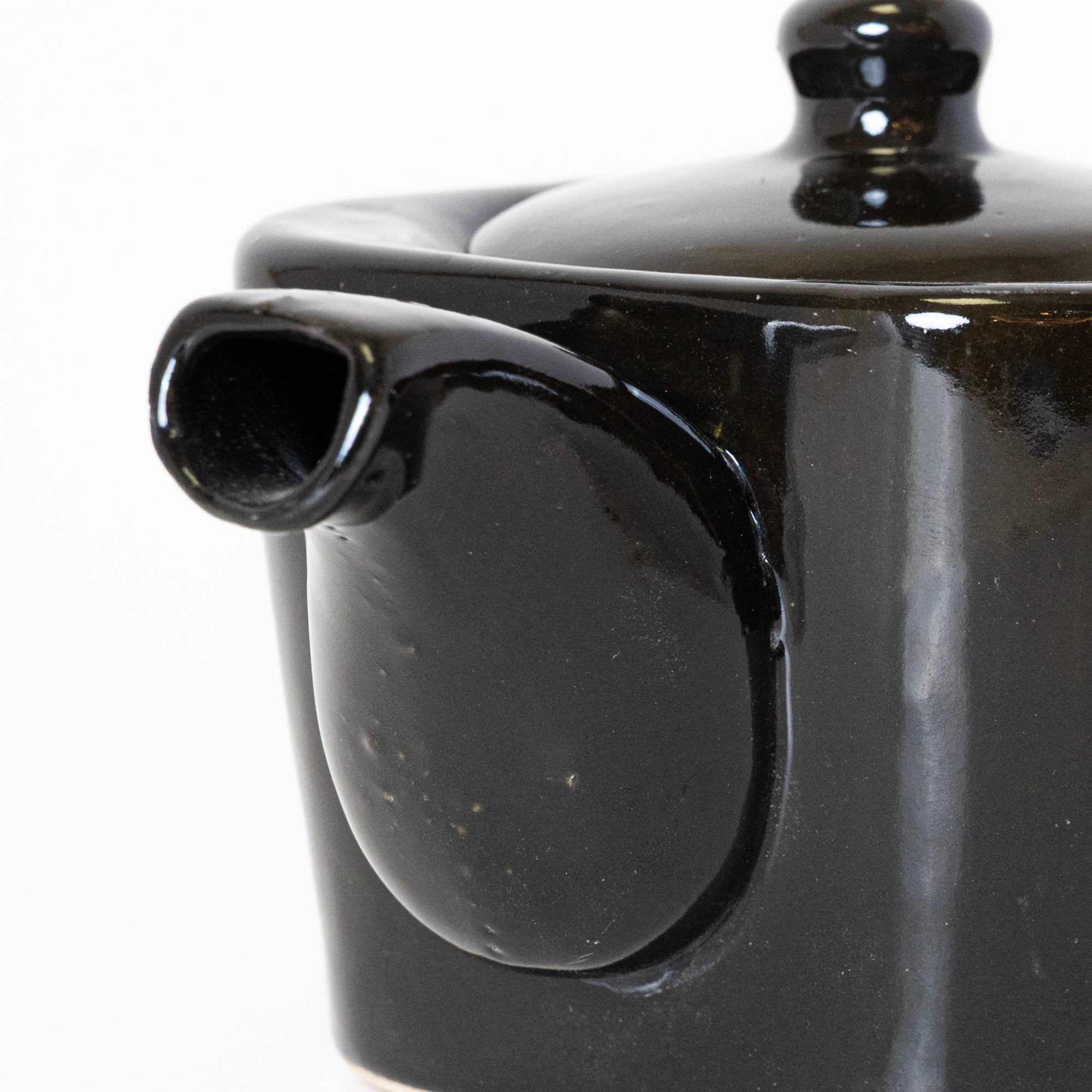 Ebony Elegance Ceramic Kettle