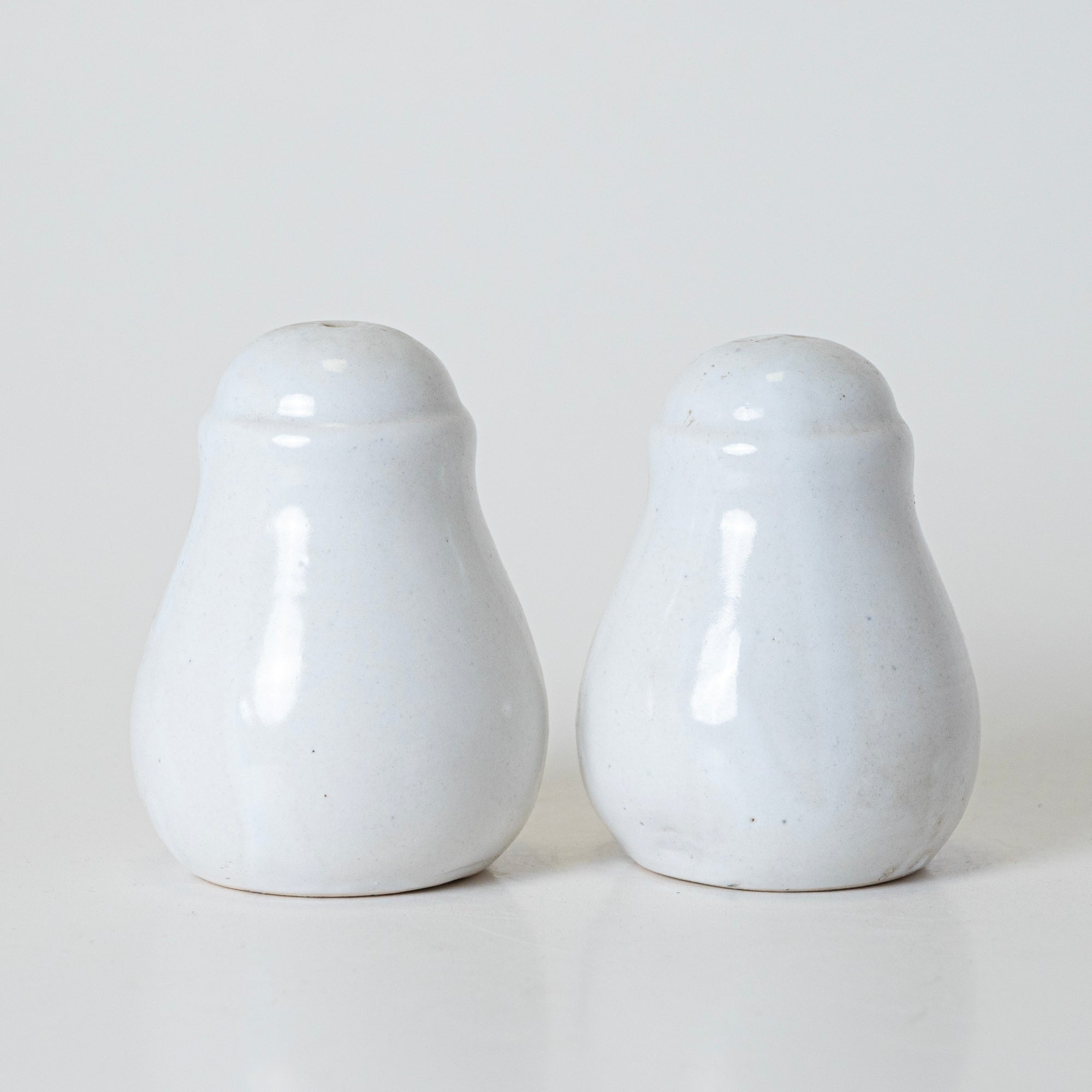 Beige Round Cruet Set