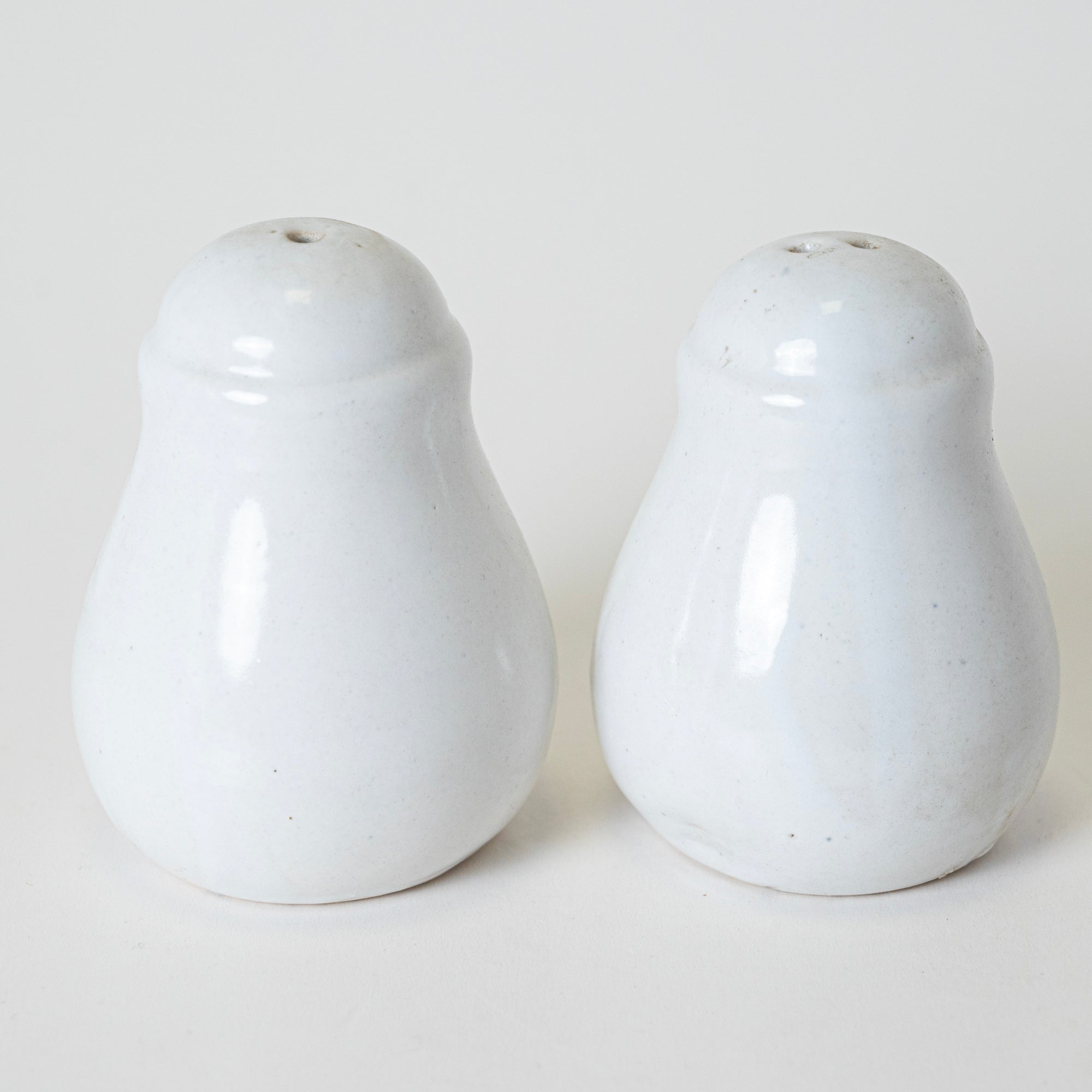 Beige Round Cruet Set