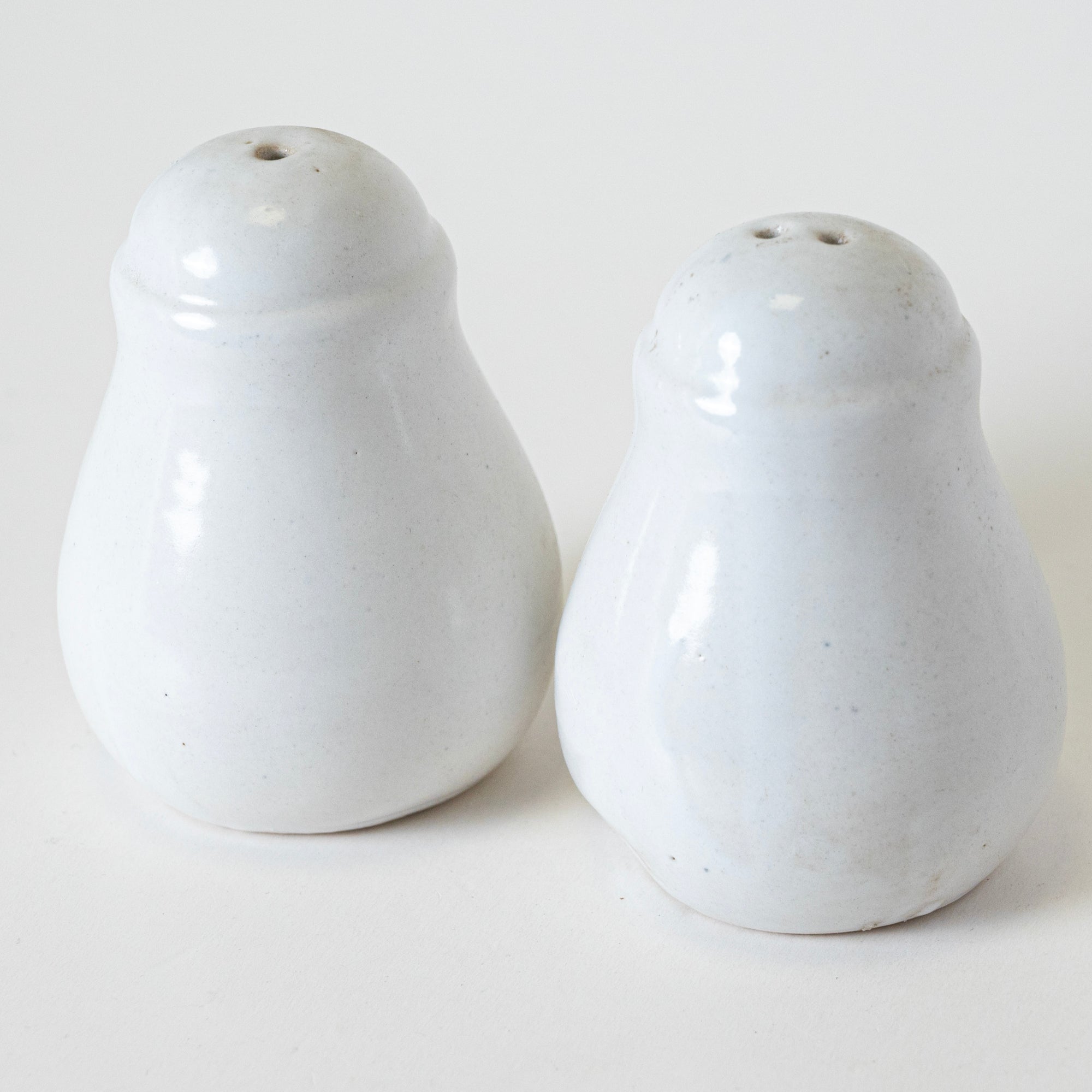 Beige Round Cruet Set